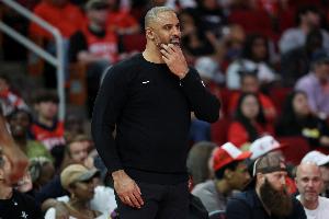 乌度卡：我认为我们是少数能同时兼顾攻防的球队之一！